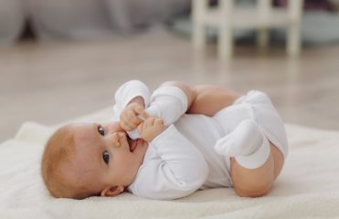 Демографічна криза в Україні: на одного новонародженого припадає троє померлих