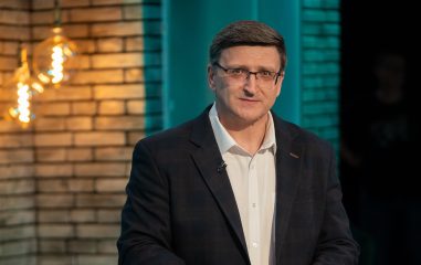 Українців лякають мігрантами: Василь Воскобойник пояснив, кому це вигідно