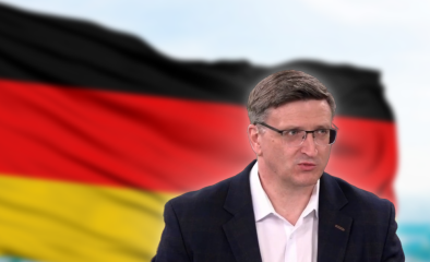 Німеччина готується до натуралізації українців. Чи означає це, що вони не повернуться додому?